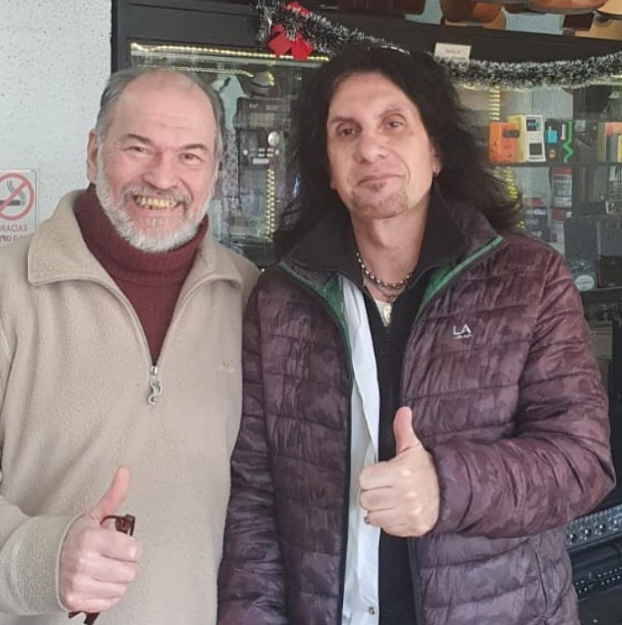 Richard el Gene Simmons Argentino